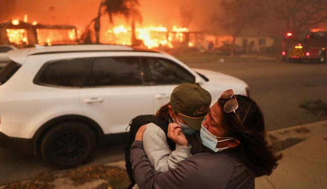 EE.UU.: Aumenta cifra de víctimas por incendios en Los Ángeles