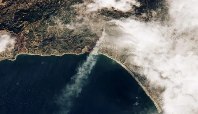 NASA muestra impacto de incendios forestales en Los Ángeles