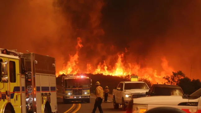 Nuevo incendio azota la zona norte de Los Ángeles