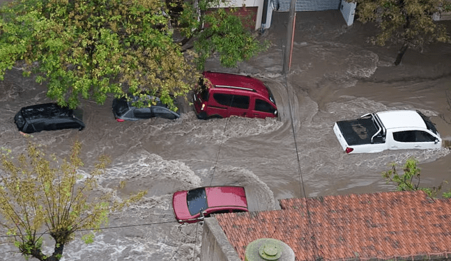 Argentina sufre terribles estragos por inundaciones extremas