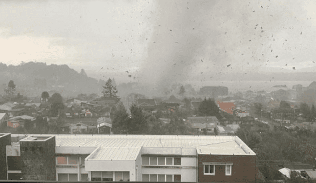 Chile: Enorme tornado dejó 8 heridos y 150 casas dañadas