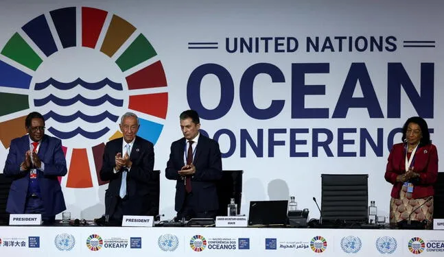 Energías fósiles y pesca ilegal quedan a la deriva en Cumbre de Océanos