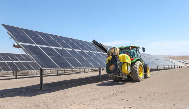 Perú cuenta con 17 centrales solares para producir energías limpias