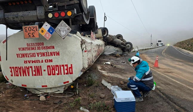 OEFA impone sanción por derrame de petróleo en carretera