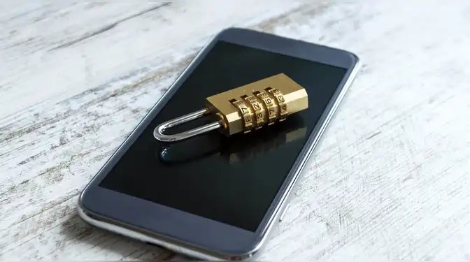 Una nueva capa de protección llega a WhatsApp: más privacidad con un toque. Una nueva capa de protección llega a WhatsApp: más privacidad con un toque.