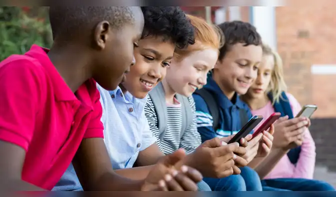 ChatGPT recordará a los adolescentes que interactúan con un sistema de inteligencia artificial.