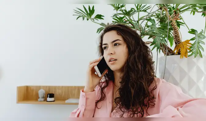 OSIPTEL orienta a los usuarios sobre problemas relacionados con servicios de telefonía, internet y televisión de paga. OSIPTEL orienta a los usuarios sobre problemas relacionados con servicios de telefonía, internet y televisión de paga.