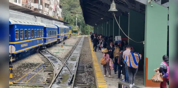  PeruRail ha modernizado el servicio, mejorando coches y estaciones, y garantizando un transporte seguro y accesible para la comunidad. Fuente: Difusión.    