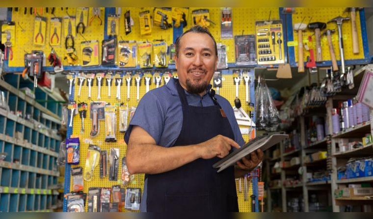 Registrar el negocio y obtener licencias son pasos esenciales. Fuente: Shutterstock.  
