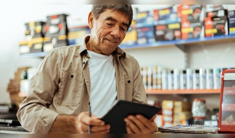 Capacita a tus colaboradores para que utilecen libremente las herramientas digitales. Fuente: Shutterstock.  