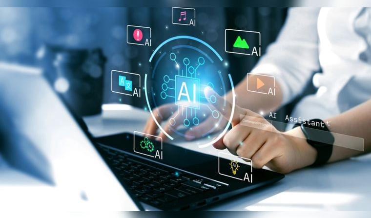 En marketing, herramientas como HubSpot y chatbots como ManyChat mejoran la atención al cliente, generando más ventas. Fuente: Shutterstock.  