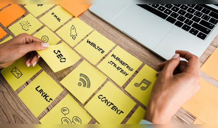 El Día de la Madre impulsó nuevas tácticas de marketing, destacando el comercio digital, especialmente entre Millennials y Generación Z. Fuente: Envato.  