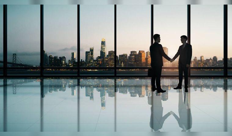 La diversidad cultural en las empresas es clave para impulsar la innovación y adaptarse a un mercado laboral en constante cambio. Fuente: envato.  