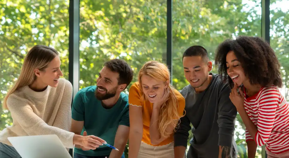 ¿Por qué la generación Z elige la tranquilidad en lugar de un ascenso laboral?