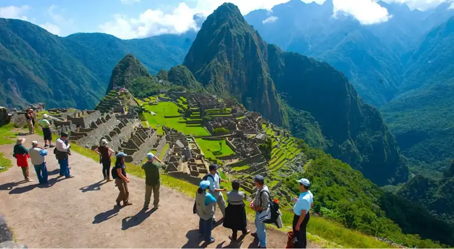 Aprueban reglamento para promover los "Pueblos con Encanto" y potenciar el turismo regional en el Perú