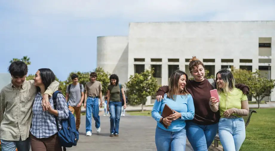 ¿Qué días y horarios aplica el derecho al medio pasaje universitario en Perú? Lo que todo estudiante debe saber