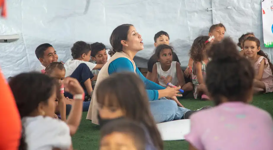 Niños en Venezuela siguen expuestos a riesgos tras fuertes terremotos