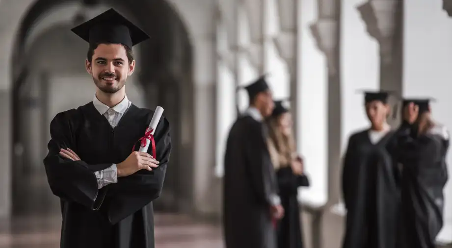 Becas SBS: cómo acceder al programa de especialización si acabas de egresar